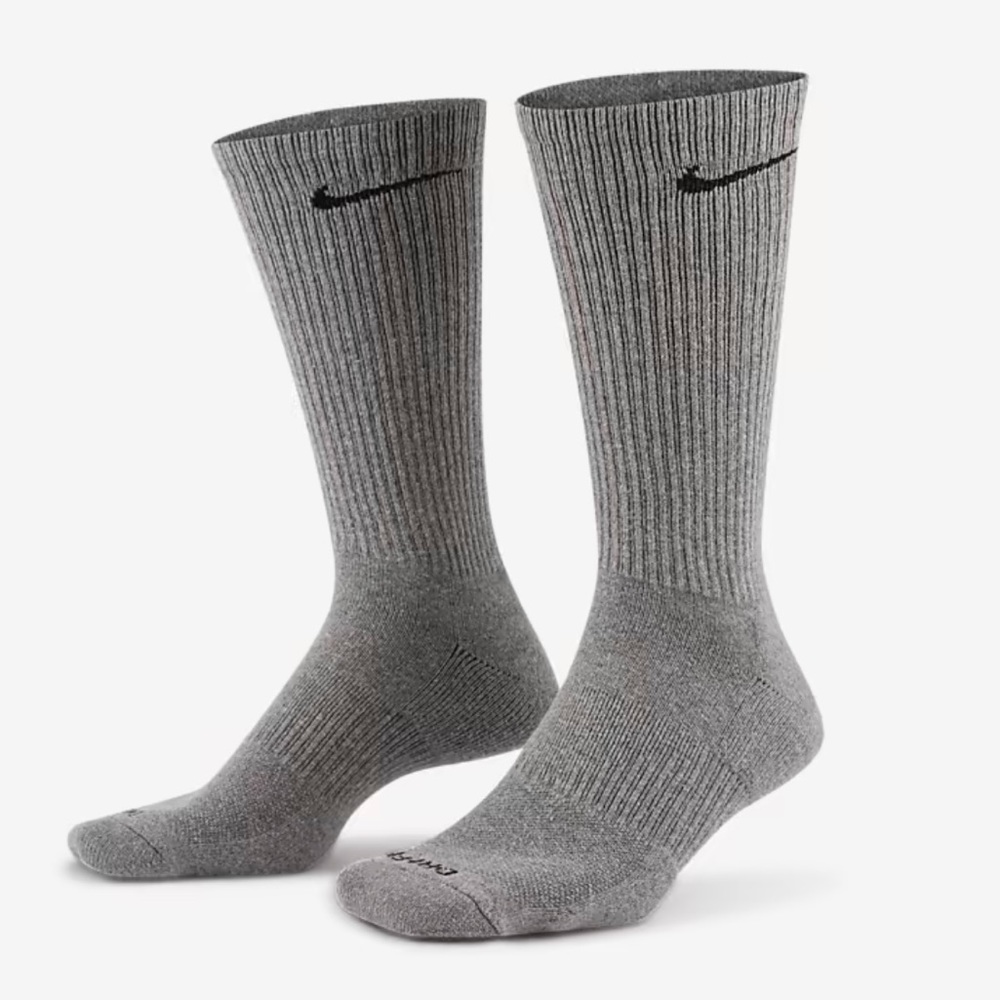 NIKE 
Training Crew Socks (3 Pairs)
Nike Everyday Cushioned